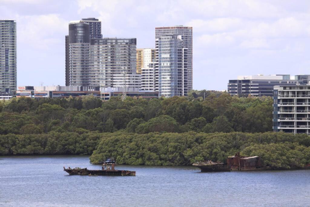 Fantastic Waterview 1 Bedroom For 4 Sleeps Apartment Sydney