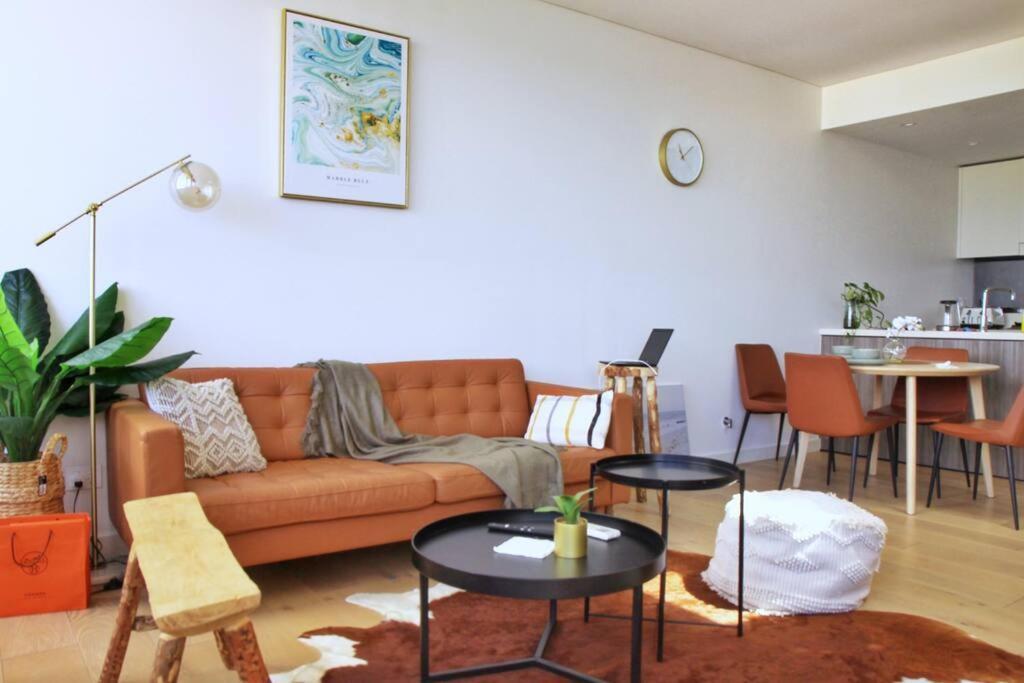 Apartment Fantastic Waterview 1 Bedroom For 4 Sleeps Sydney
